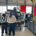 Indústrias precisam repensar marca empregadora para sobreviver à escassez de talentos, aponta especialista