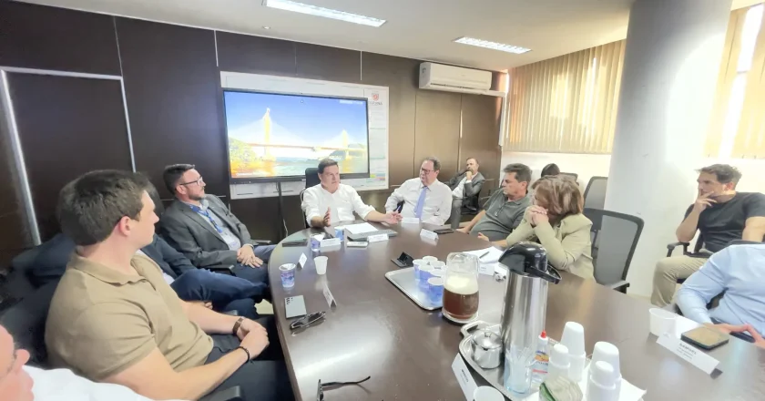 Líderes se reúnem para discutir projeto do aeroporto e demonstram comprometimento do Estado com Guarapuava.