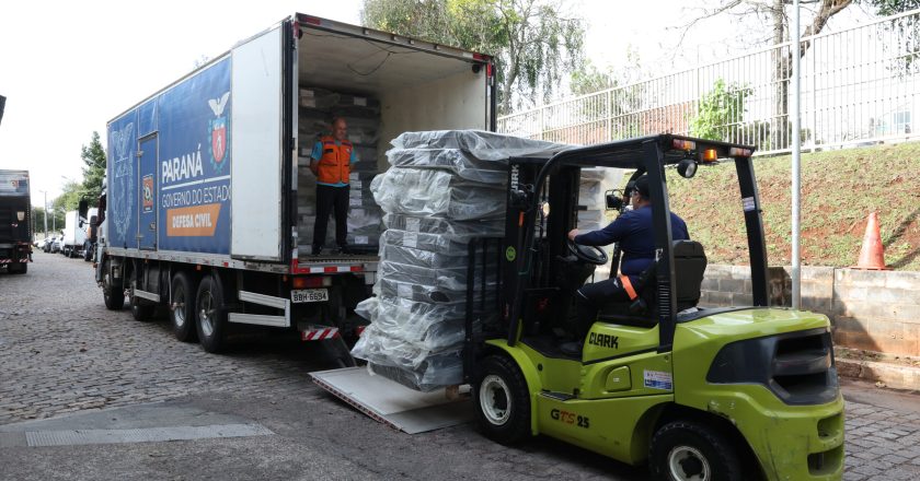Ajuda humanitária da Defesa Civil chega a Turvo após tempestade de granizo