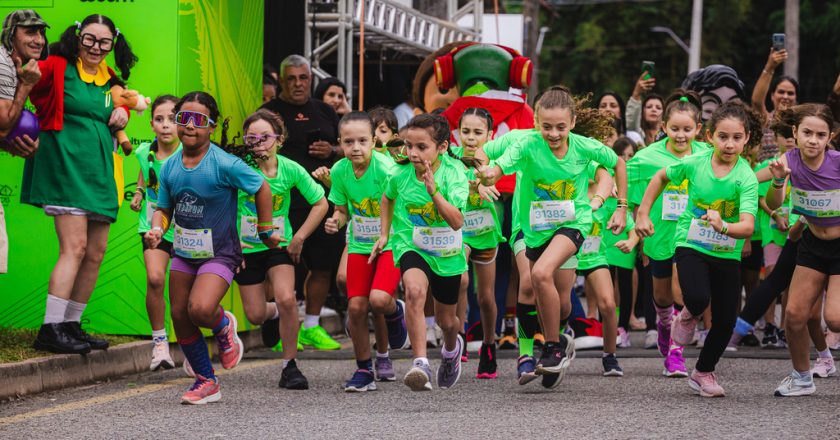 Maratoninha: evento infantil combina competição e altruísmo na Maratona Internacional de Maringá