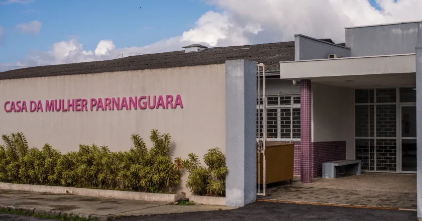 Paranaguá oferece curso para aprimorar apoio a mulheres vítimas de violência