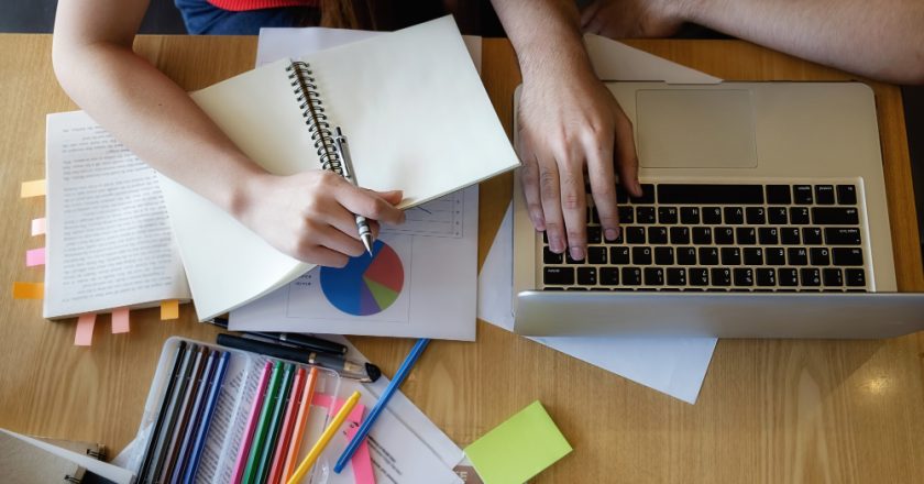 UAB Guarapuava lança programa de especialização em Gestão Escolar com inscrições abertas