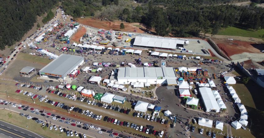Sebrae/PR marca presença na Fenafep destacando a importância de produtos locais e empreendimentos pequenos
