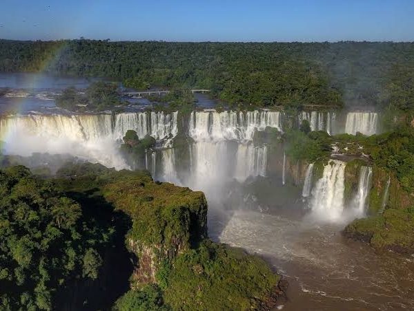 Turismo no Paraná se impulsiona durante férias de julho, com crescimento de 6,7% segundo estudo