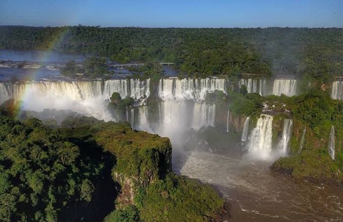 Turismo no Paraná se impulsiona durante férias de julho, com crescimento de 6,7% segundo estudo