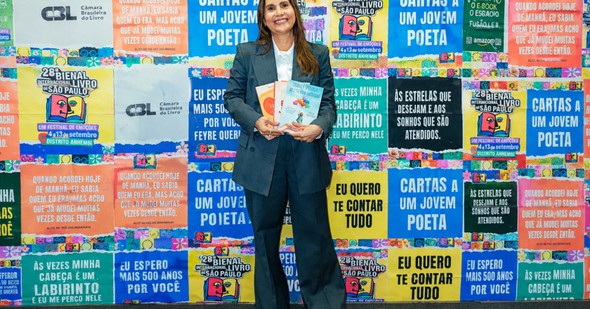 Em tempos de tantas telas, 760 mil pessoas escolhem os livros na Bienal de São Paulo