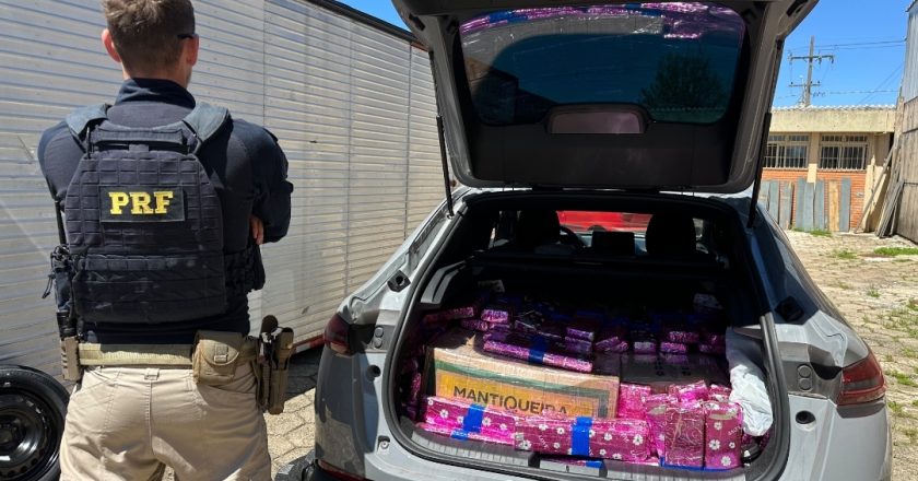 Pais são detidos pela PRF enquanto transportam maconha com filho no Paraná