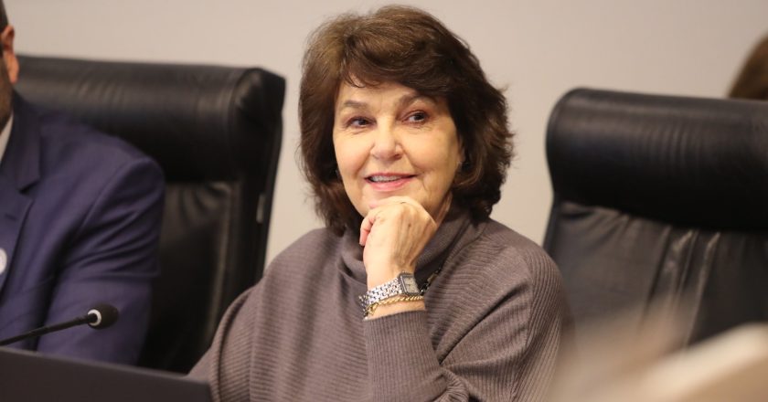Cristina Silvestri (PP) sugere expansão de campanha de conscientização sobre endometriose no Paraná